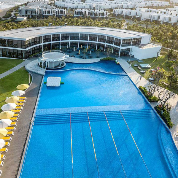 Hồ bơi tại Oceanami